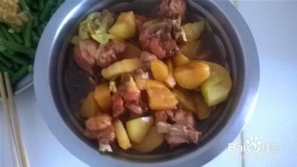 土豆炖鸡心的做法