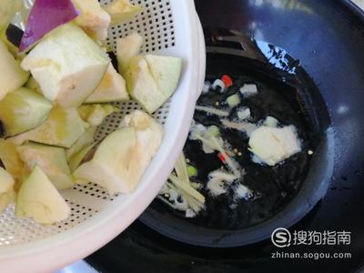 炒圆茄子的家常做法