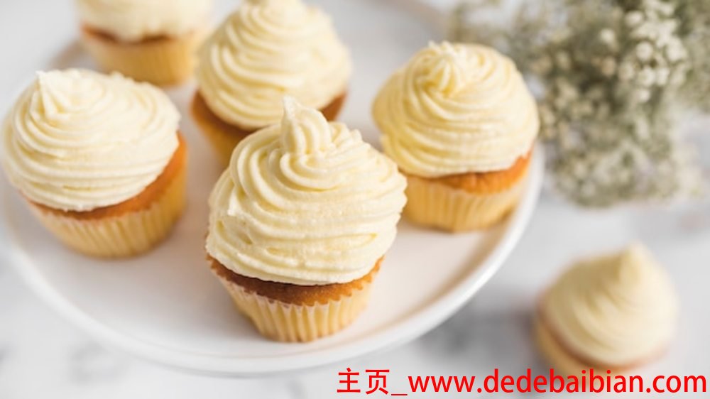 蛋糕上的奶油是怎么做的