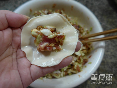 猪肉白菜香菇馅饺子的做法