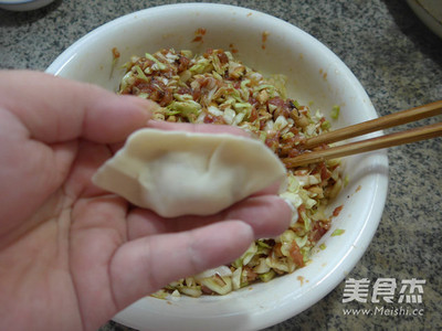 猪肉白菜香菇馅饺子的做法