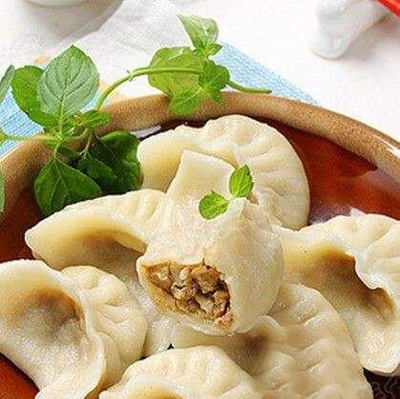 猪肉白菜香菇馅饺子的做法