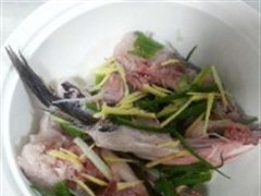 花鲢鱼头炖豆腐