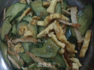 鸡蛋炒肉片的做法