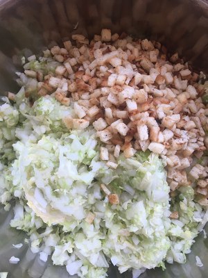 白菜炒馒头怎么做好吃