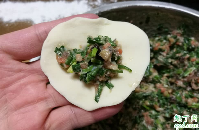 韭菜馅饺子的做法