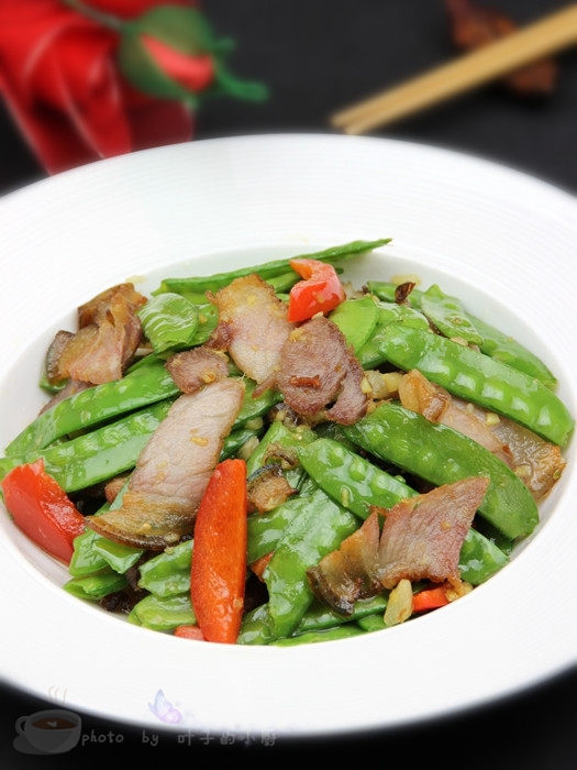 腊肉炒荷兰豆家常做法