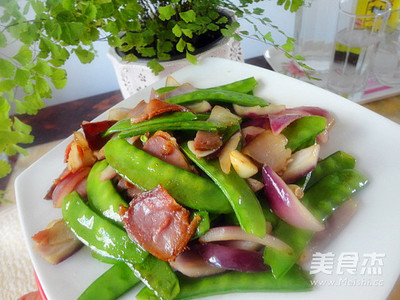 腊肉炒荷兰豆家常做法