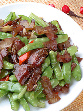 腊肉炒荷兰豆家常做法