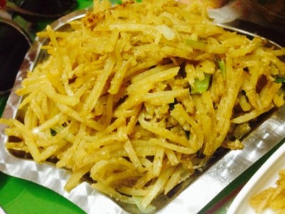 面粉炸土豆丝的做法