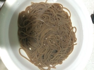 热汤冷面怎么做好吃