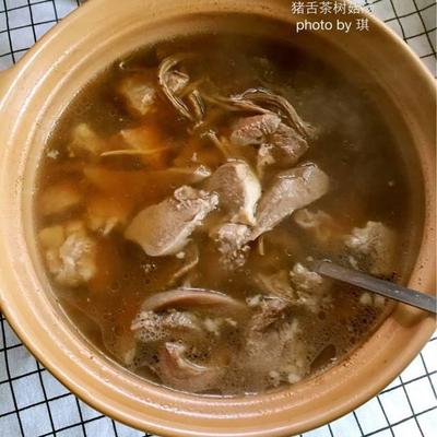 猪舌头配什么炖汤好吃