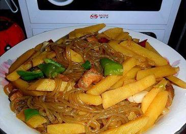 土豆炖粉条怎么做好吃