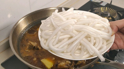 土豆炖粉条怎么做好吃