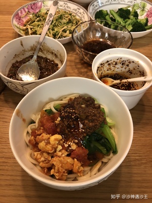 牛肉臊子面怎么做