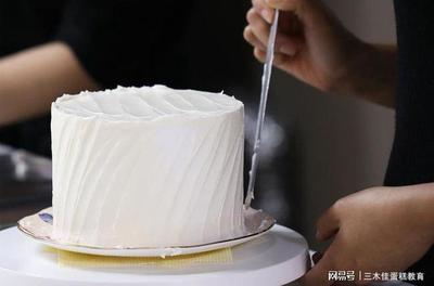 蛋糕抹面技巧