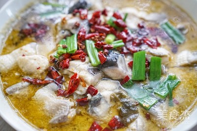 做酸菜鱼的视频