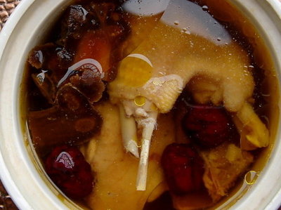 鸡腿可以炖汤吗