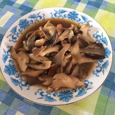 蘑菇炒瘦肉