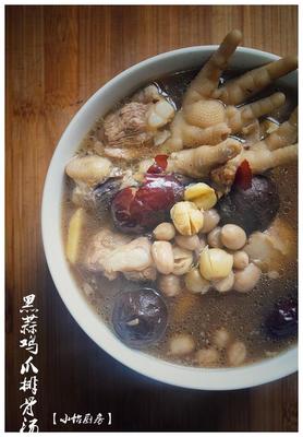 鸡爪煲汤