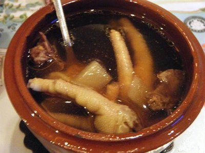 鸡爪煲汤