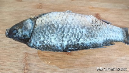 清炖鲫鱼汤最简单做法