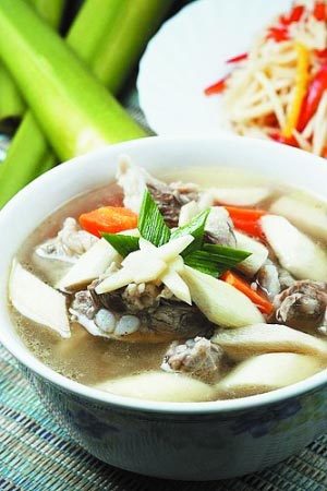 茭白炖排骨