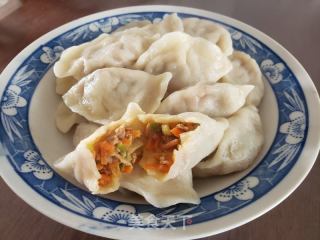 羊肉胡萝卜馅饺子的做法