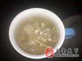 银耳薏米汤的功效