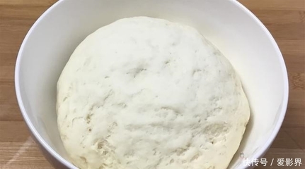蒸熟的馒头表皮有气泡