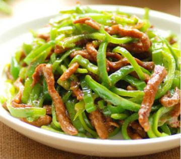 家常青椒肉丝