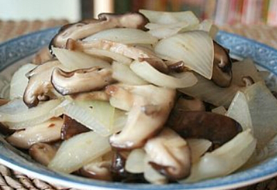 香菇炒洋葱