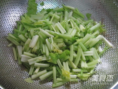 腌芹菜的做法