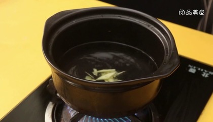 牛骨海带汤的做法