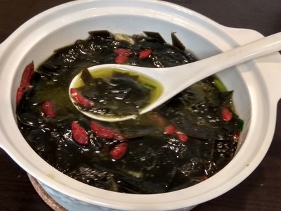 牛骨海带汤的做法