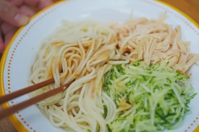 花生酱冷面的做法