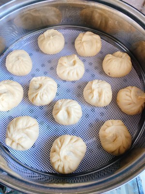 自制小笼包的做法