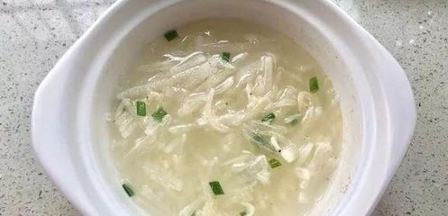 白萝卜丝汤的功效