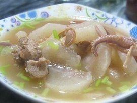 新鲜鱿鱼汤的做法大全