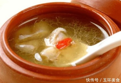 炖鸡汤放花椒吗