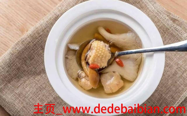 炖鸡汤放花椒吗