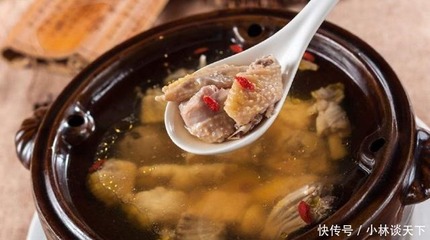 炖鸡汤放花椒吗