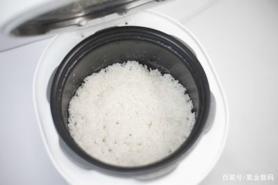 煲米饭放多少水