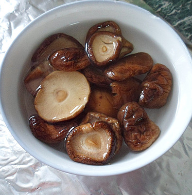 香菇泡了两天还能吃吗