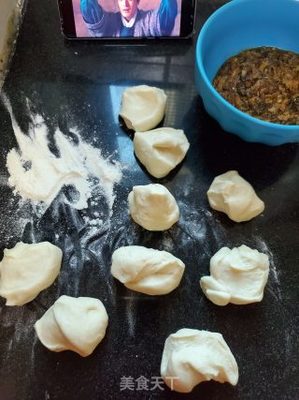 梅菜馅包子的做法大全