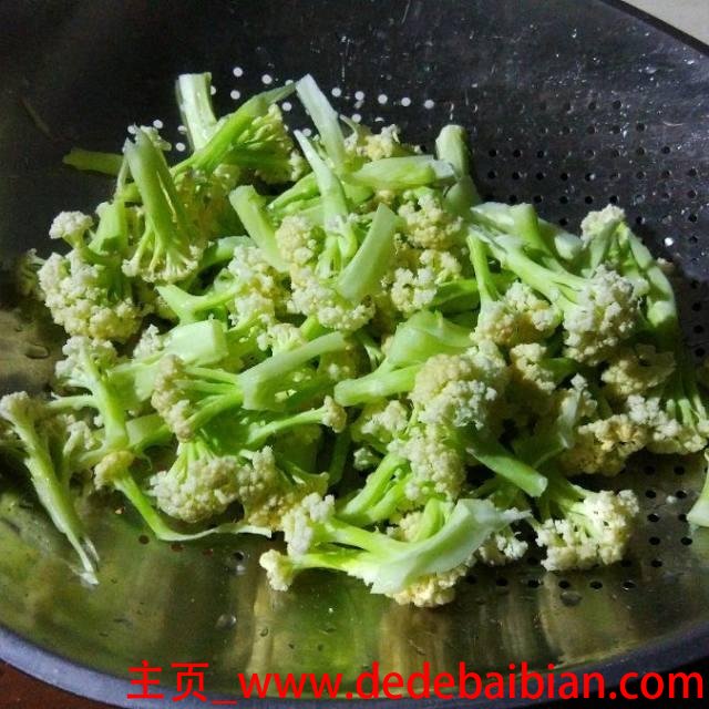菜花和什么炒好吃