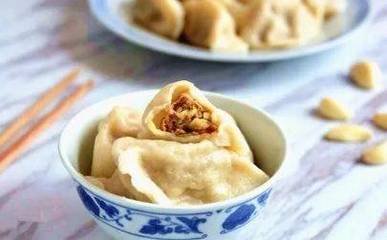 葱头肉馅的饺子的做法