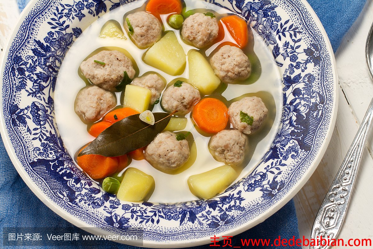 鸡肉萝卜丸子