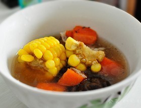 玉米红萝卜汤